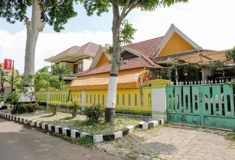 ホテル Oyo 2772 Jonas Homestay