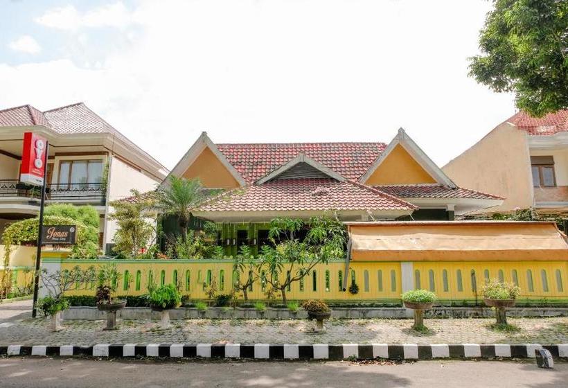 Отель Oyo 2772 Jonas Homestay