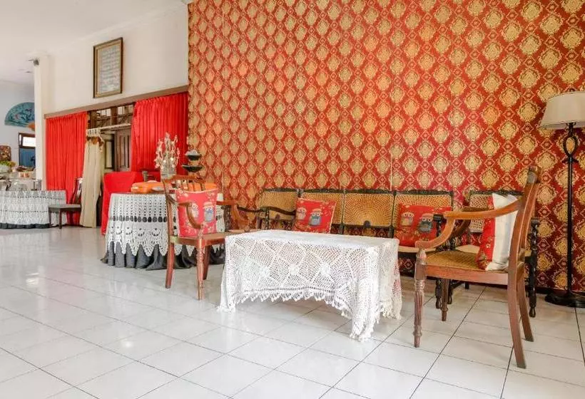 ホテル Oyo 2772 Jonas Homestay
