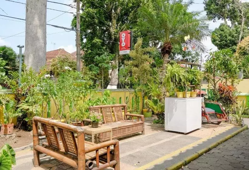 ホテル Oyo 2772 Jonas Homestay