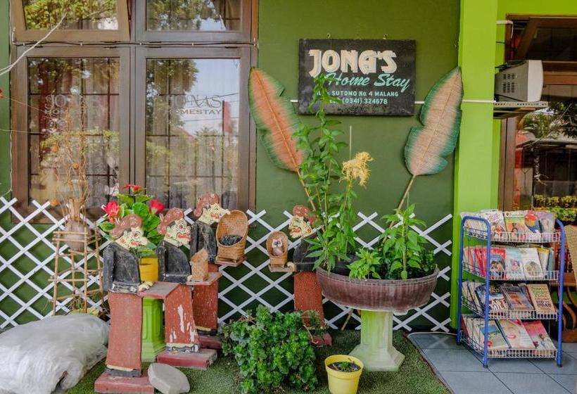 Отель Oyo 2772 Jonas Homestay