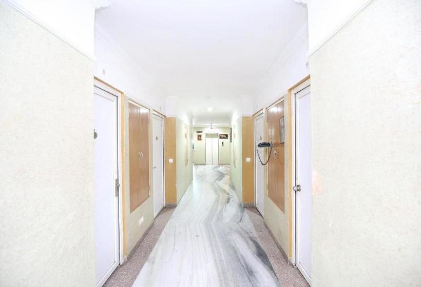 酒店 Capital O 821 Sarao