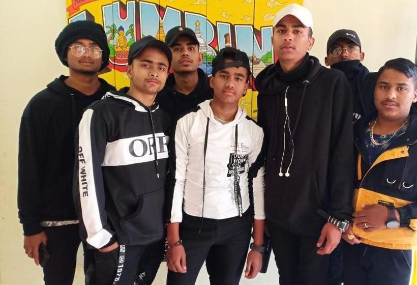 هتل Oyo 731  Peace Zone