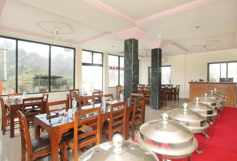 هتل Oyo 731  Peace Zone