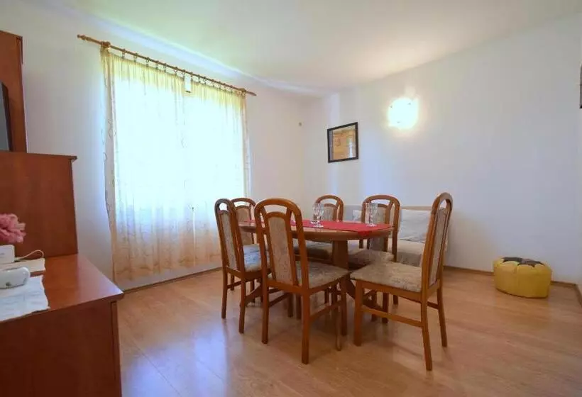 Apartment Anica