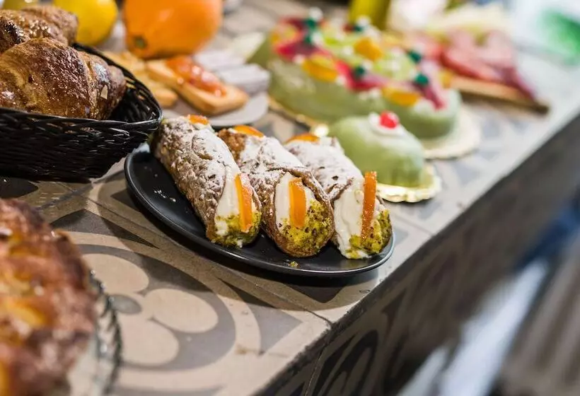 تختخواب و صبحانه Welchome   Guest Accomodation