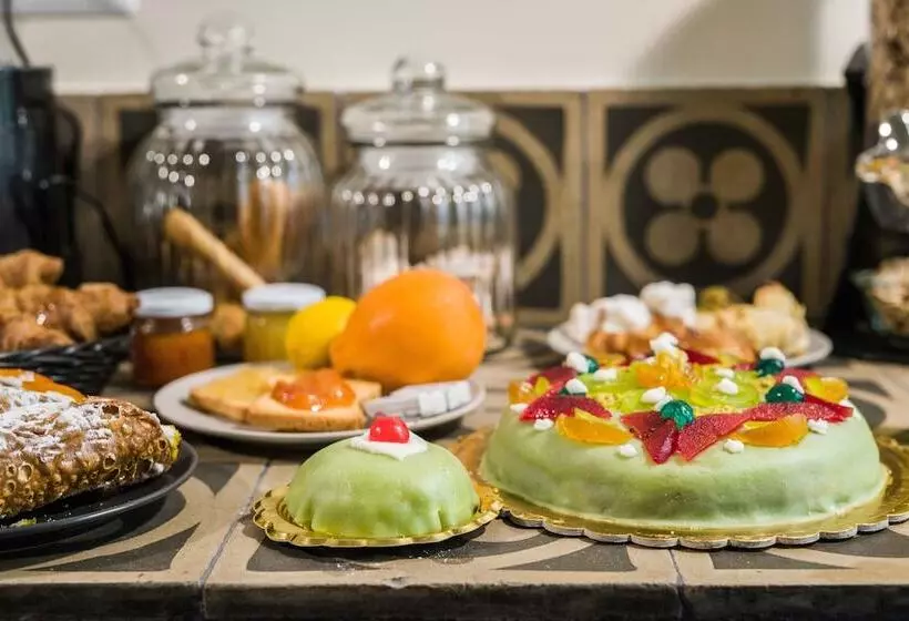 تختخواب و صبحانه Welchome   Guest Accomodation