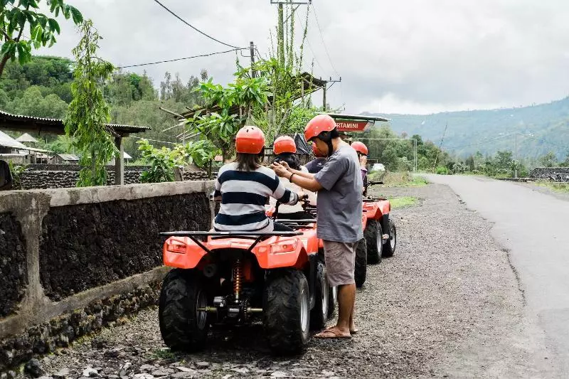 ベッドアンドブレックファースト Latengaya Mount Batur View Bungalow