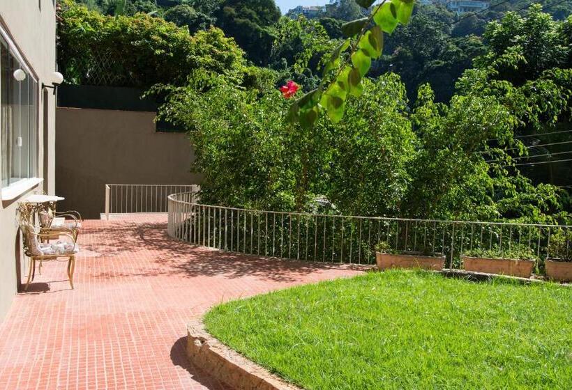 تختخواب و صبحانه Rio Boutique Suites