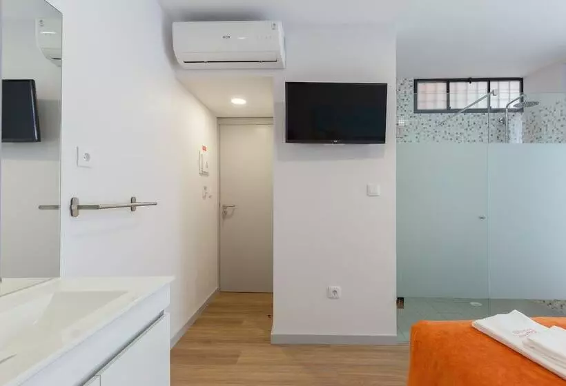 Aamiaismajoitus (B&B) Serra Do Pilar Porto Suites