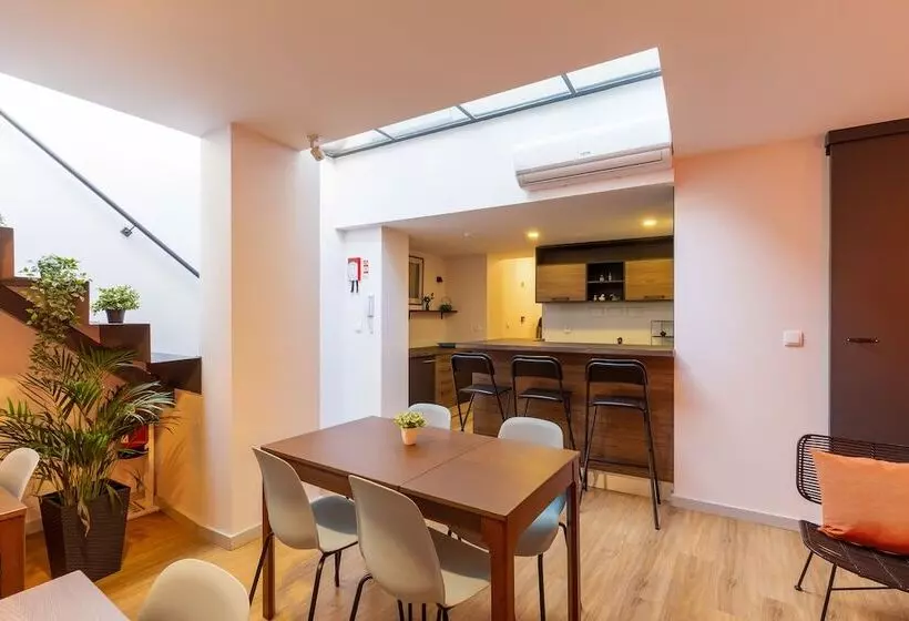 Aamiaismajoitus (B&B) Serra Do Pilar Porto Suites