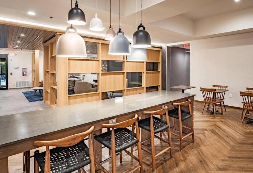 فندق Fairfield Inn & Suites Fort Worth Northeast