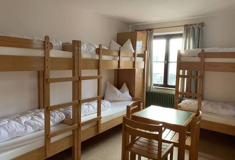 Jugendherberge Hof   Hostel