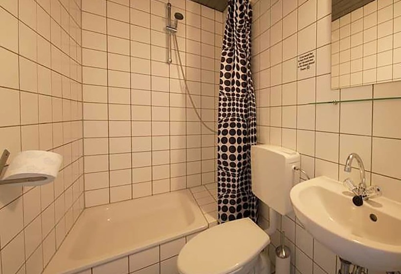 بنسيون Df Am Ring Nürburg