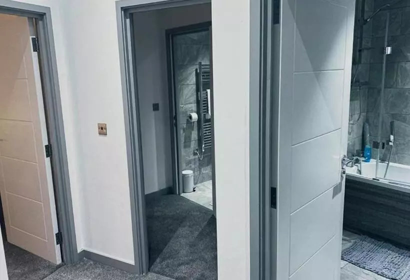 Spacious Urban City Apartment