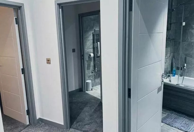 Spacious Urban City Apartment