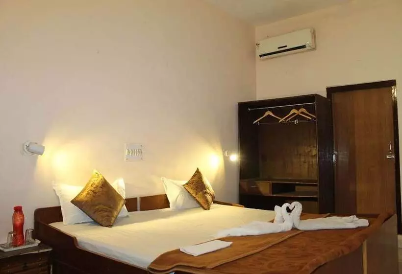 Tigers Villa Resort Bandhavgarh