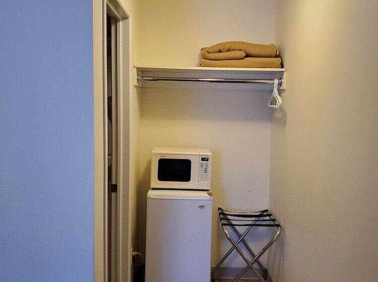 Waintel Studio Wainwright Motel