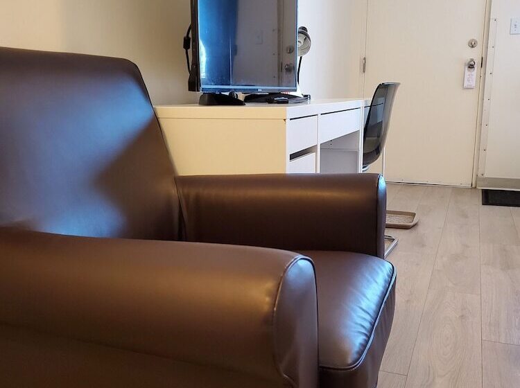 Waintel Studio Wainwright Motel