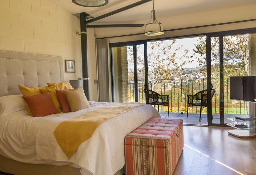 Woodchester Valley Vineyard Barns