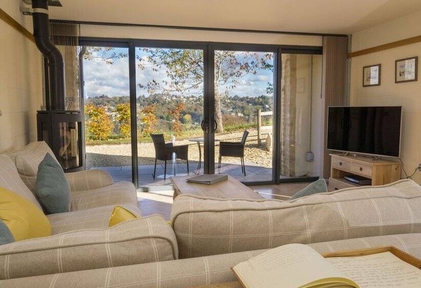 Woodchester Valley Vineyard Barns