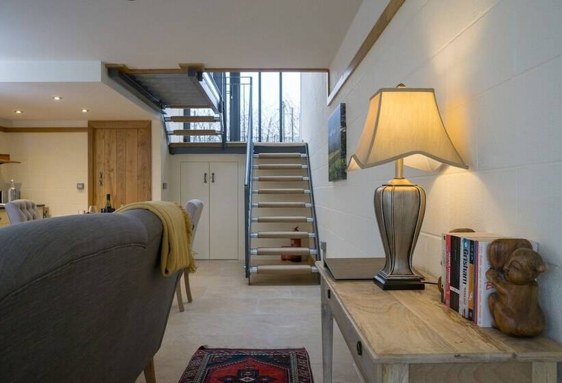 Woodchester Valley Vineyard Barns