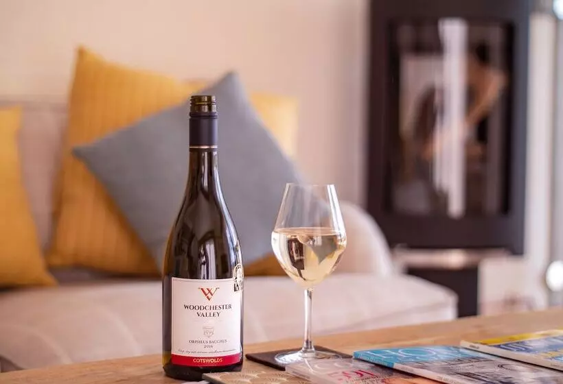 Woodchester Valley Vineyard Barns