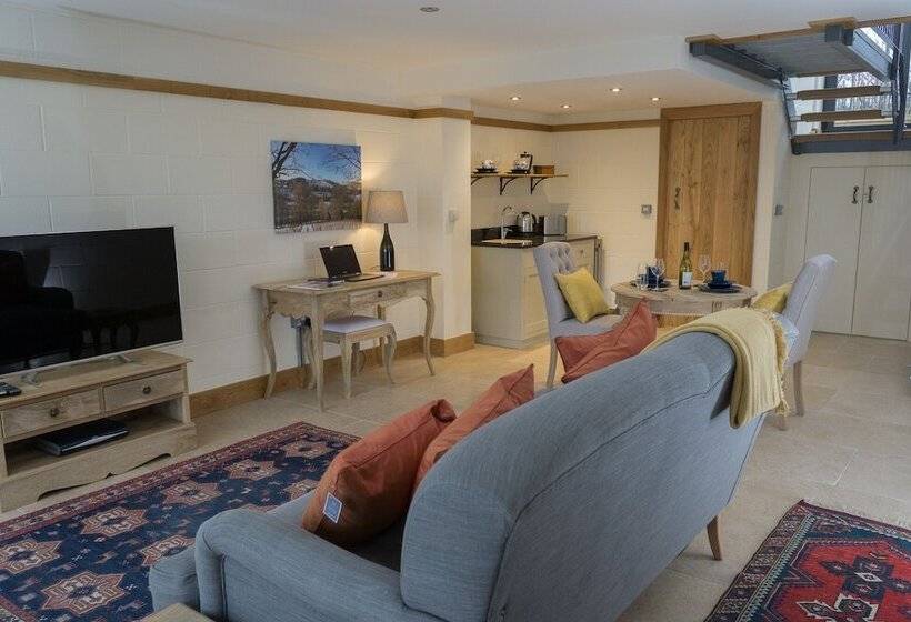 Woodchester Valley Vineyard Barns