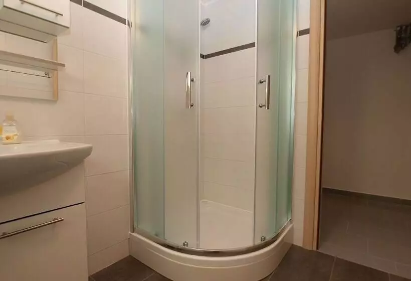 Apartments Dragica 927