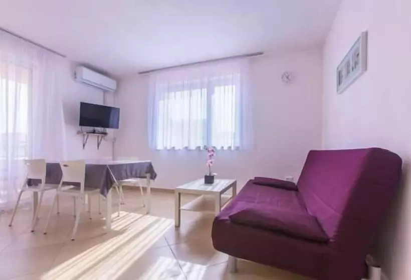 Apartments Dragica 927