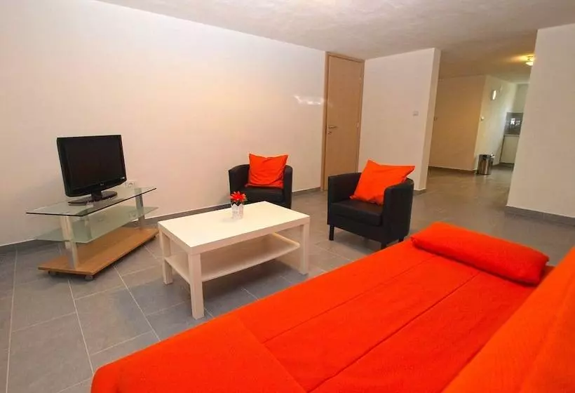 Apartments Dragica 927