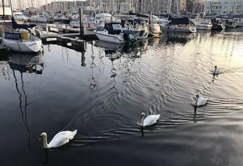 Freemans Wharf