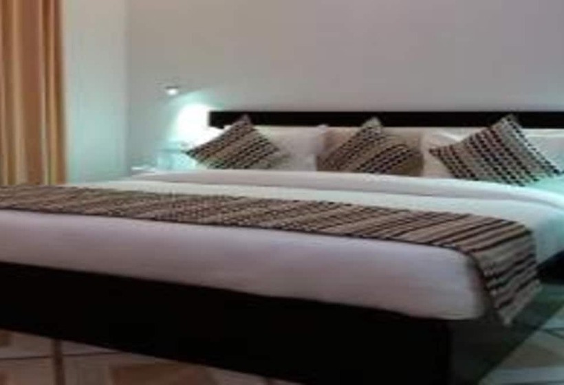 هتل Chandra Inn Royal Rose