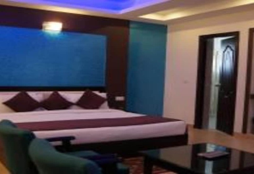 هتل Chandra Inn Royal Rose