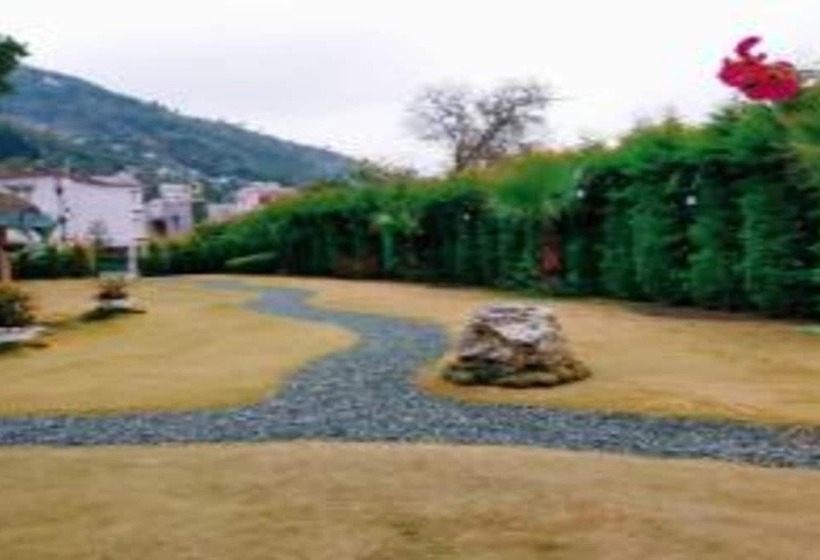 هتل Chandra Inn Royal Rose