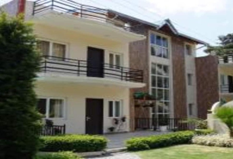 هتل Chandra Inn Royal Rose