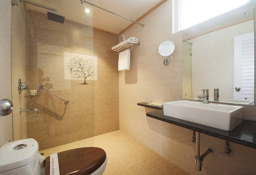 هتل Morpheus Valley Resort