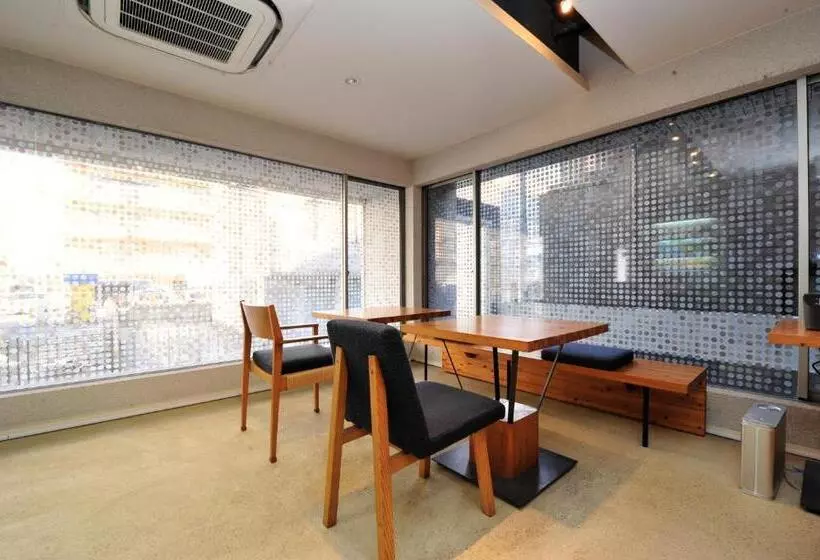 Hotelli R S Forest Inn