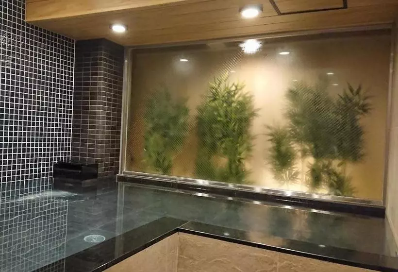 Hotelli R S Forest Inn