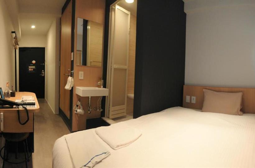 هتل R S Forest Inn