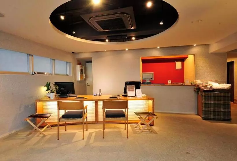 Hotelli R S Forest Inn