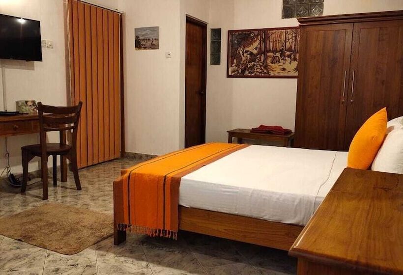 פנסיון Marvel Hills Kandy