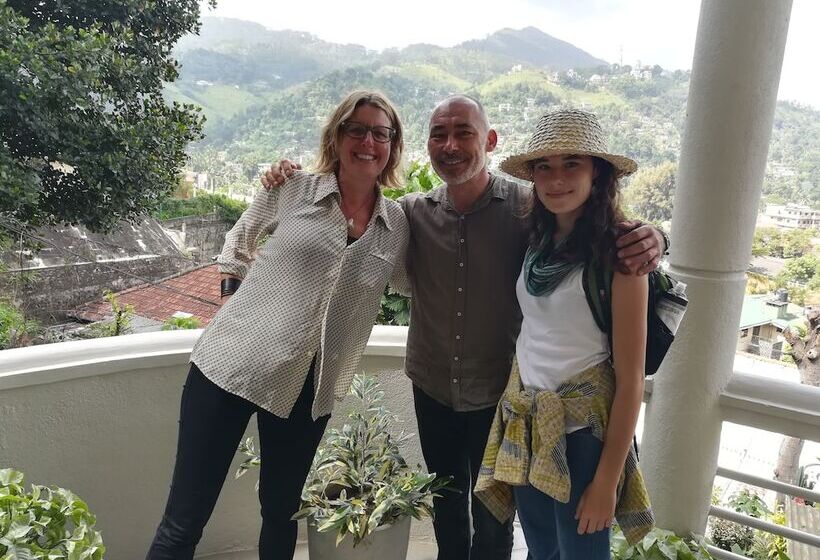 פנסיון Marvel Hills Kandy