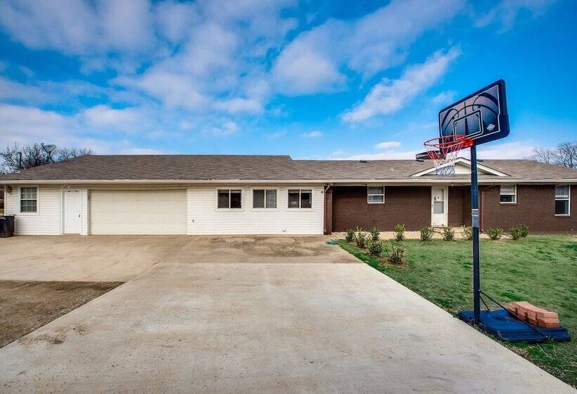 Beautiful Kayewood Waterfront Retreat