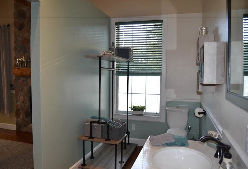 مبيت وإفطار Rock Pointe Ranch