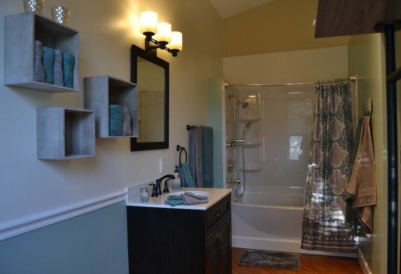 مبيت وإفطار Rock Pointe Ranch