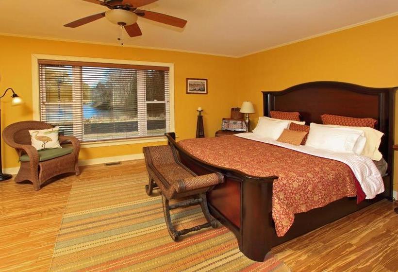 ベッドアンドブレックファースト The Inn At Tabbs Creek