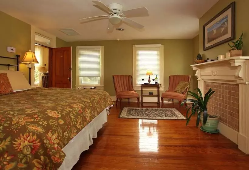 Aamiaismajoitus (B&B) The Inn At Tabbs Creek