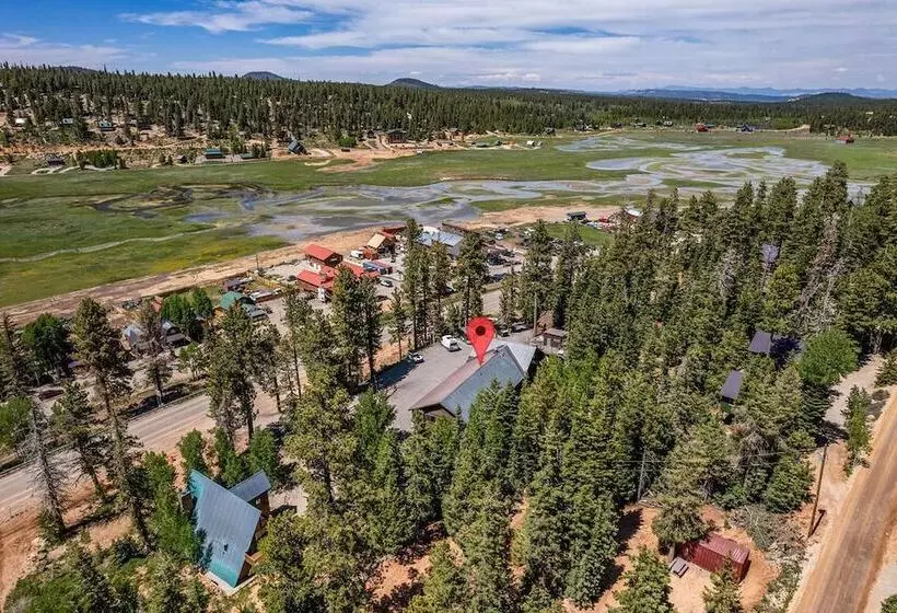 Duck Creek Village Inn