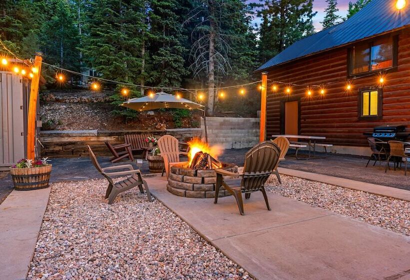 Duck Creek Village Inn